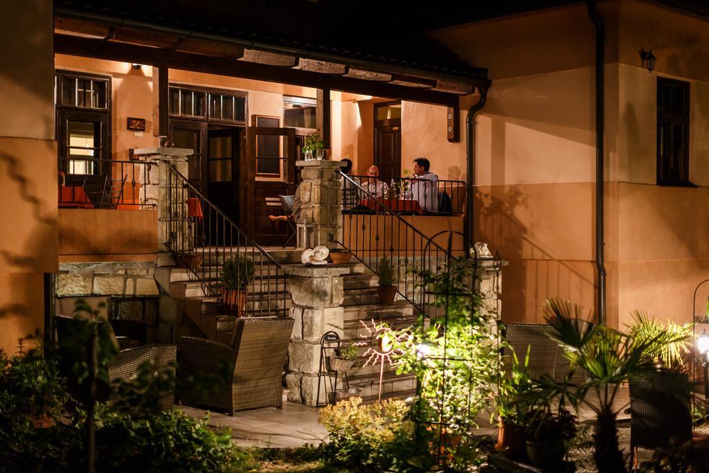 Gut Zentgraf Hotel Moerbisch Am See Exterior photo